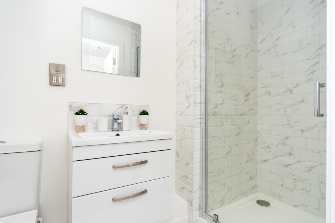 Modern Apartments In Kings Lynn With Free Wi-Fi King's Lynn Bagian luar foto